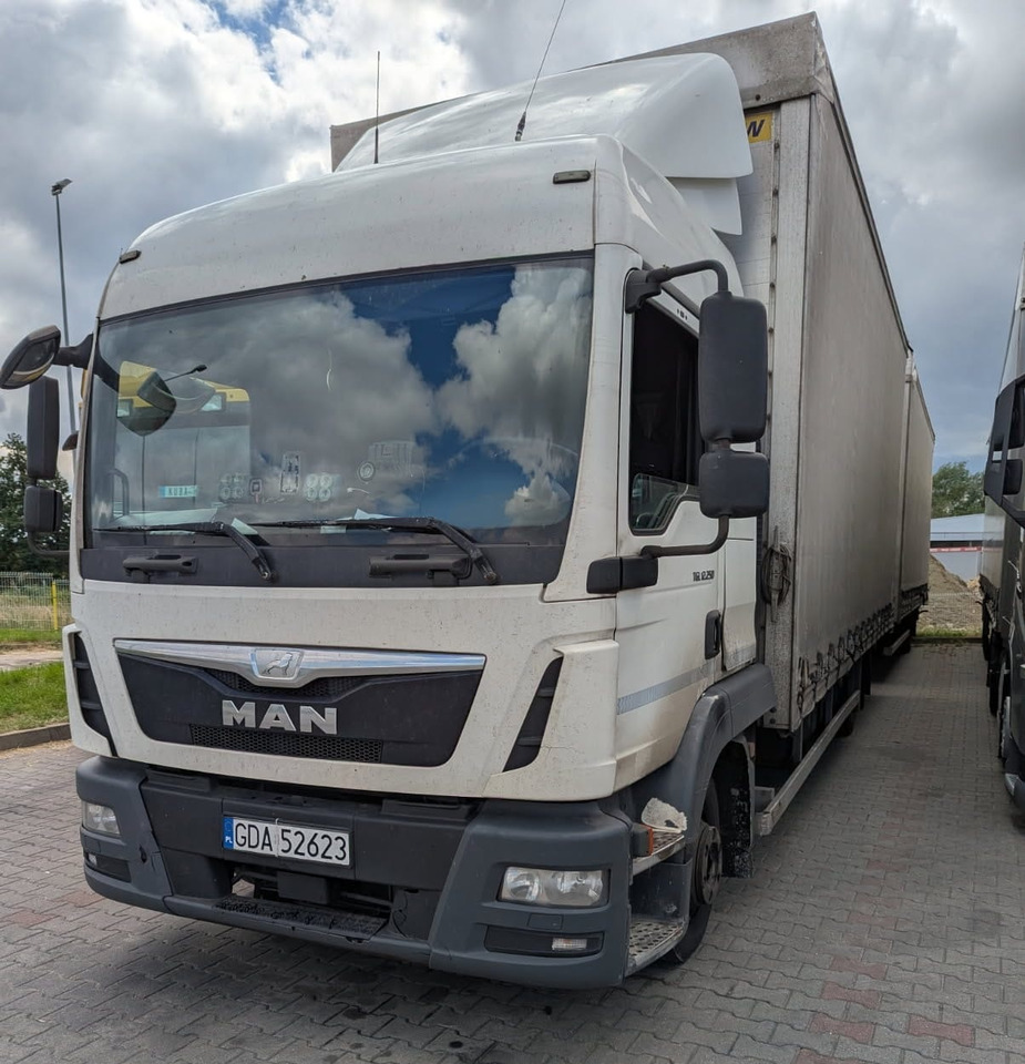 MAN TGL - Camion centinato: foto 2 MAN TGL - Camion centinato: foto 2