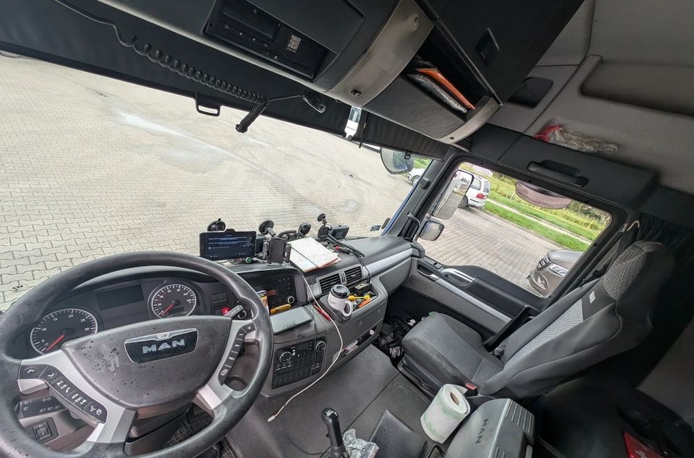 MAN TRUCK TGL - Camion centinato: foto 3 MAN TRUCK TGL - Camion centinato: foto 3