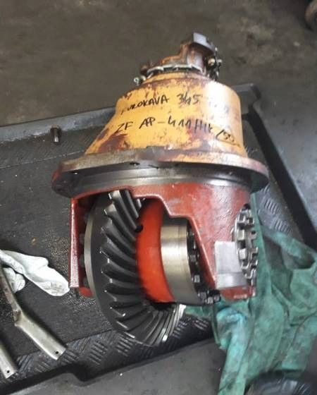 FURUKAWA 345 DYFER MOSTU ZF AP-411/HK 44604150080 - Differenziale per Macchina da cantiere: foto 2 FURUKAWA 345 DYFER MOSTU ZF AP-411/HK 44604150080 - Differenziale per Macchina da cantiere: foto 2