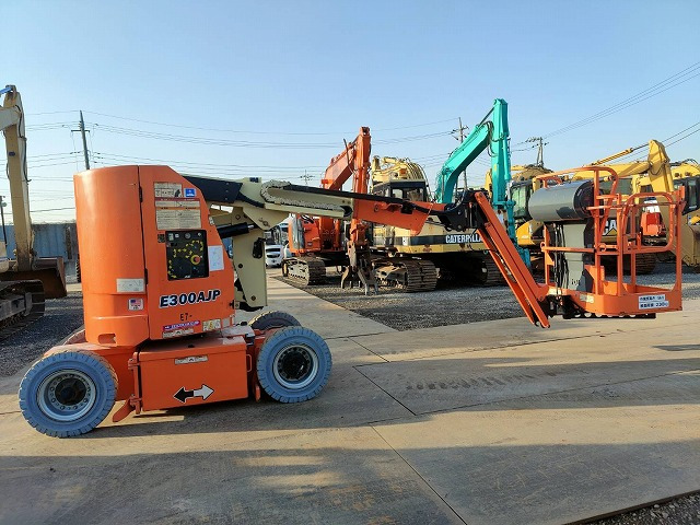 JLG E300AJP - Piattaforma articolata: foto 4 JLG E300AJP - Piattaforma articolata: foto 4