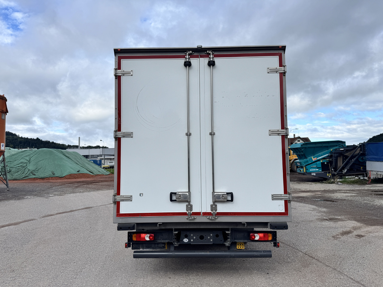 IVECO 80E190 Eurocargo Kühlkoffer (Partikelfilter defekt) - Autocarro frigorifero: foto 4 IVECO 80E190 Eurocargo Kühlkoffer (Partikelfilter defekt) - Autocarro frigorifero: foto 4