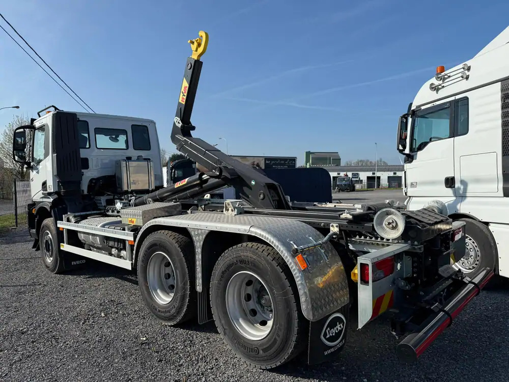 Iveco AD300T48 HYVALIFT 20 TONS*pare-choc hydraulique - Autocarro scarrabile: foto 3 Iveco AD300T48 HYVALIFT 20 TONS*pare-choc hydraulique - Autocarro scarrabile: foto 3