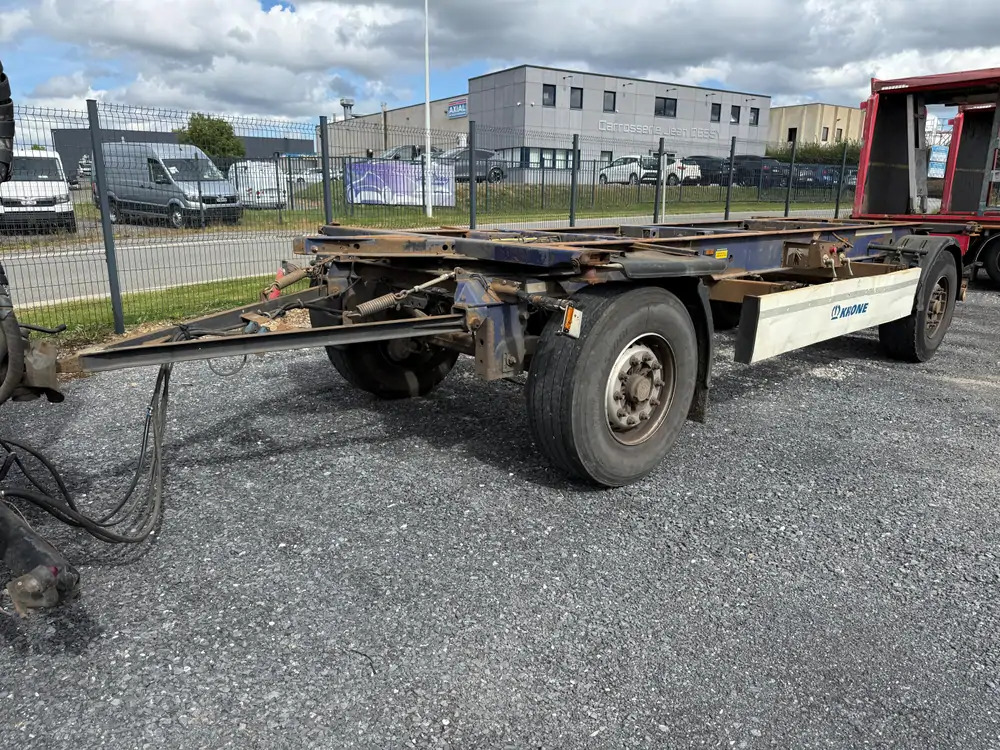 Krone AZ *BDF*2 essieux* - Rimorchio portacontainer/ Caisse interchangeable: foto 1 Krone AZ *BDF*2 essieux* - Rimorchio portacontainer/ Caisse interchangeable: foto 1