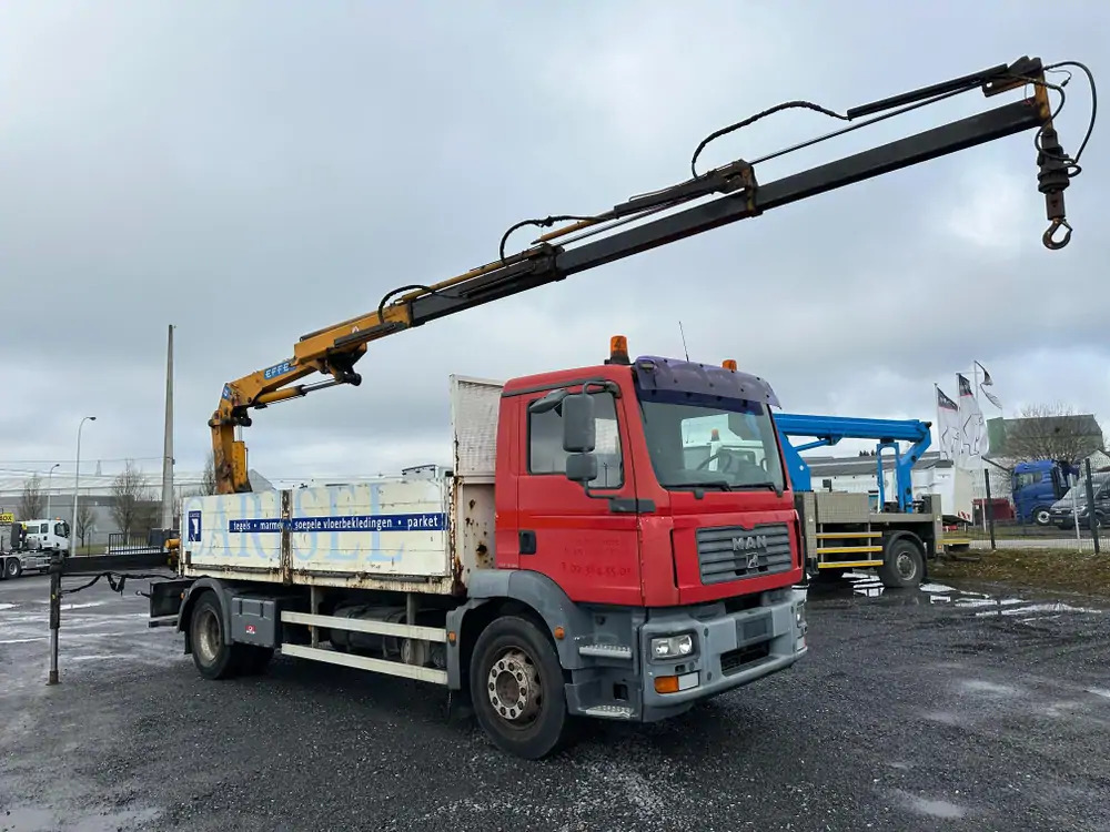 MAN TGM 18.280 *202000 km*Grue EFFER type 120 3 S*PREMIER PROPRIO - Camion con gru, Autocarro con pianale/ Cassone fisso: foto 3 MAN TGM 18.280 *202000 km*Grue EFFER type 120 3 S*PREMIER PROPRIO - Camion con gru, Autocarro con pianale/ Cassone fisso: foto 3