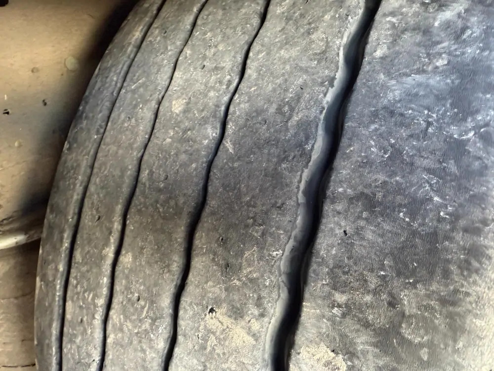 Semirimorchio centinato Schimtz Cargobull SCB*S3T*Tautliner: foto 12 Semirimorchio centinato Schimtz Cargobull SCB*S3T*Tautliner: foto 12