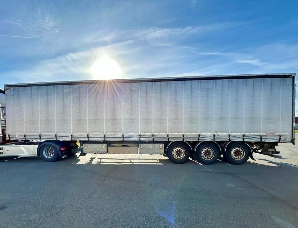 Auflieger + Staplerhalterung + gelenkte Achse + Plane + TÜV - Semirimorchio centinato: foto 2 Auflieger + Staplerhalterung + gelenkte Achse + Plane + TÜV - Semirimorchio centinato: foto 2