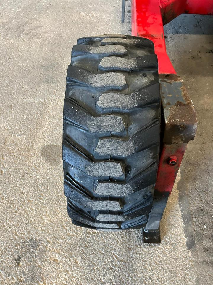 Carrello elevatore trasportabile Moffett M4-25.3 + Ausschubzinken + gr. Reifen + 3 mtr. + Turbo: foto 14 Carrello elevatore trasportabile Moffett M4-25.3 + Ausschubzinken + gr. Reifen + 3 mtr. + Turbo: foto 14