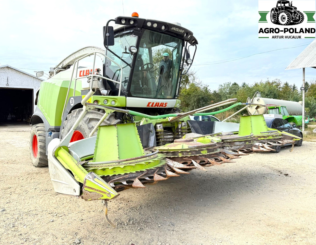 CLAAS JAGUAR 940 - 2014 ROK - 4X4 + ORBIS 600 + PU 300 - Trincia: foto 2 CLAAS JAGUAR 940 - 2014 ROK - 4X4 + ORBIS 600 + PU 300 - Trincia: foto 2