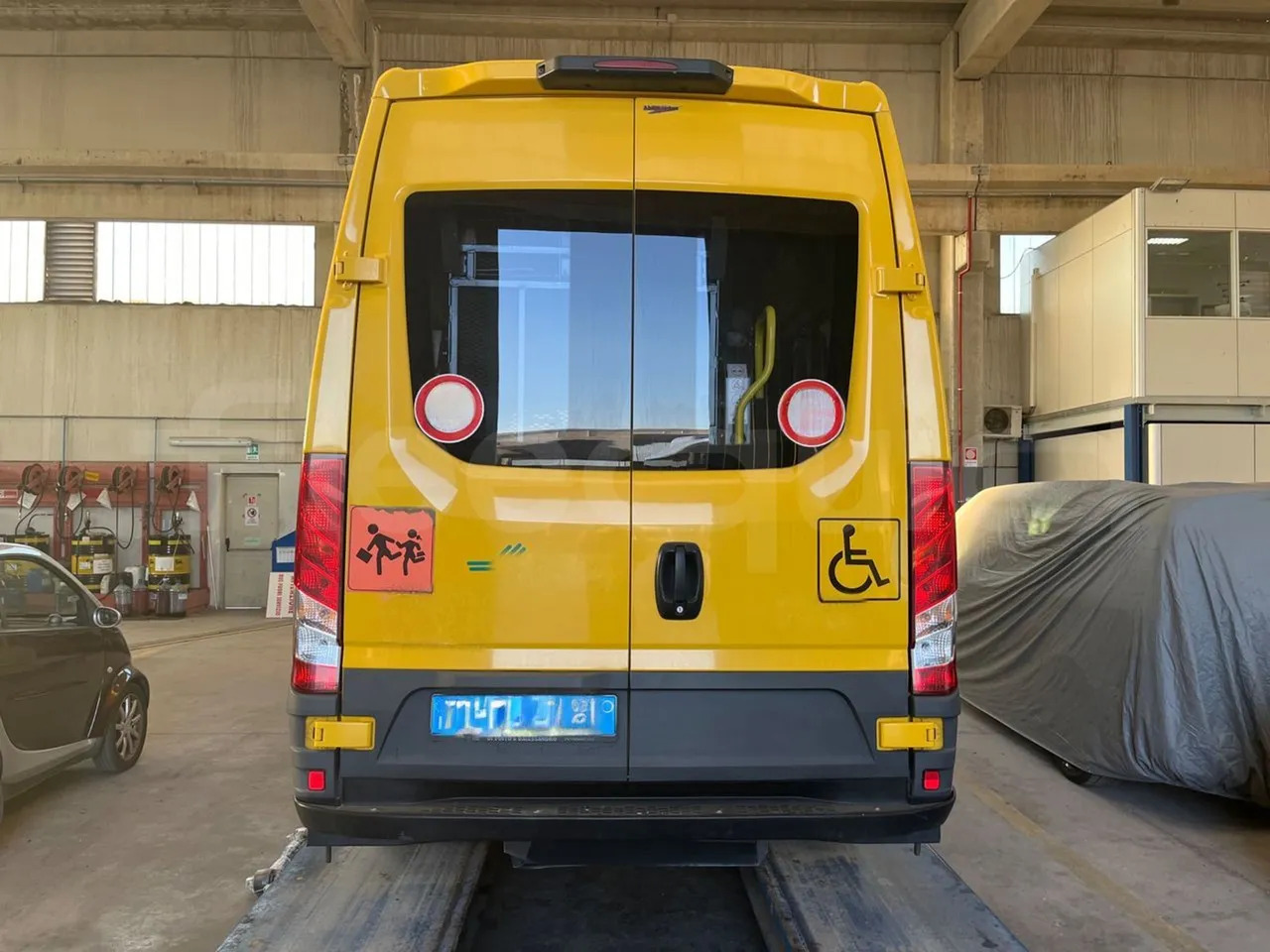 Iveco Daily - Scuolabus: foto 5 Iveco Daily - Scuolabus: foto 5