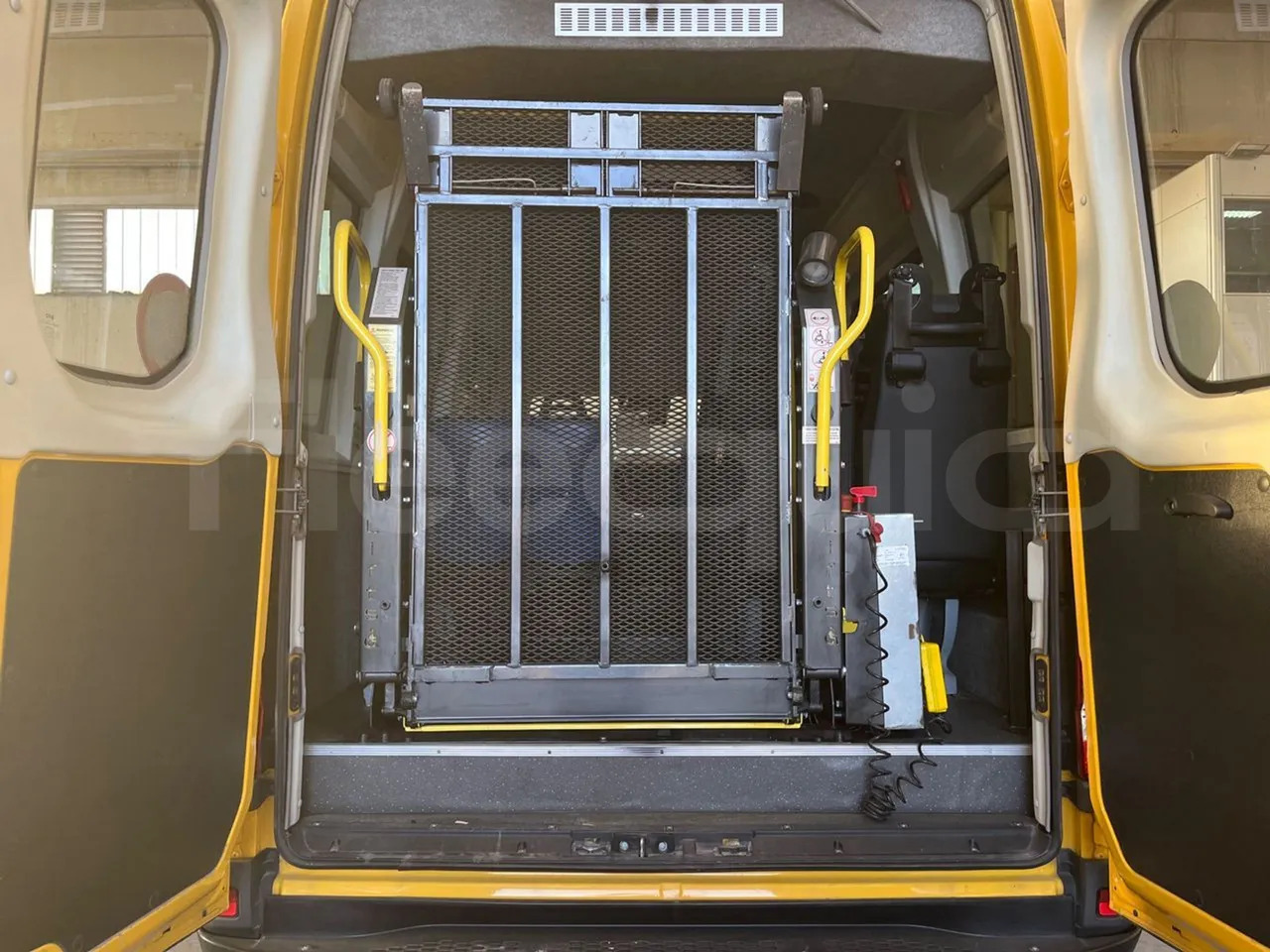 Scuolabus Iveco Daily: foto 14 Scuolabus Iveco Daily: foto 14