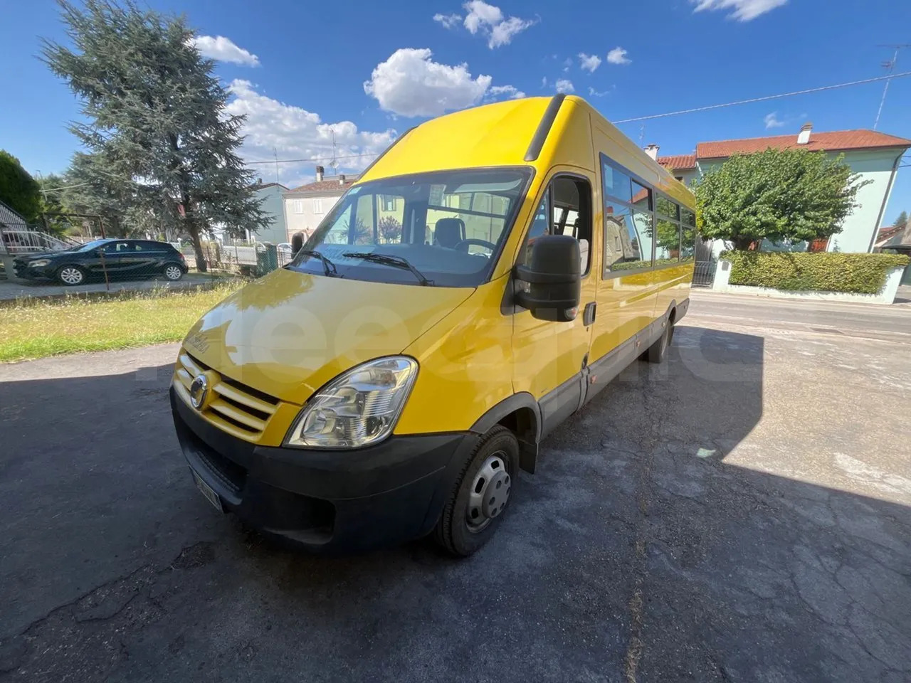 Iveco Daily - Scuolabus: foto 4 Iveco Daily - Scuolabus: foto 4