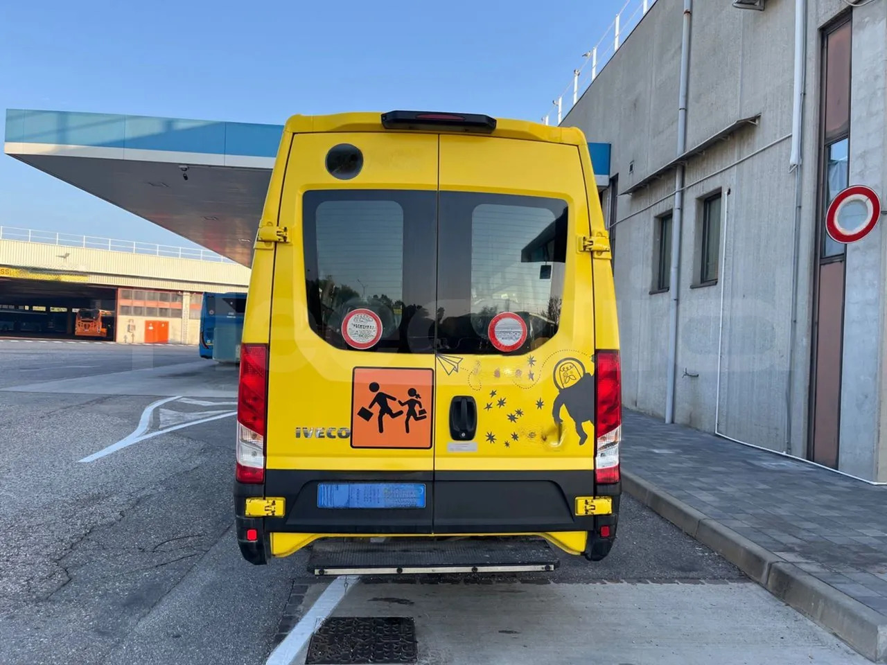 Iveco Daily - Scuolabus: foto 5 Iveco Daily - Scuolabus: foto 5