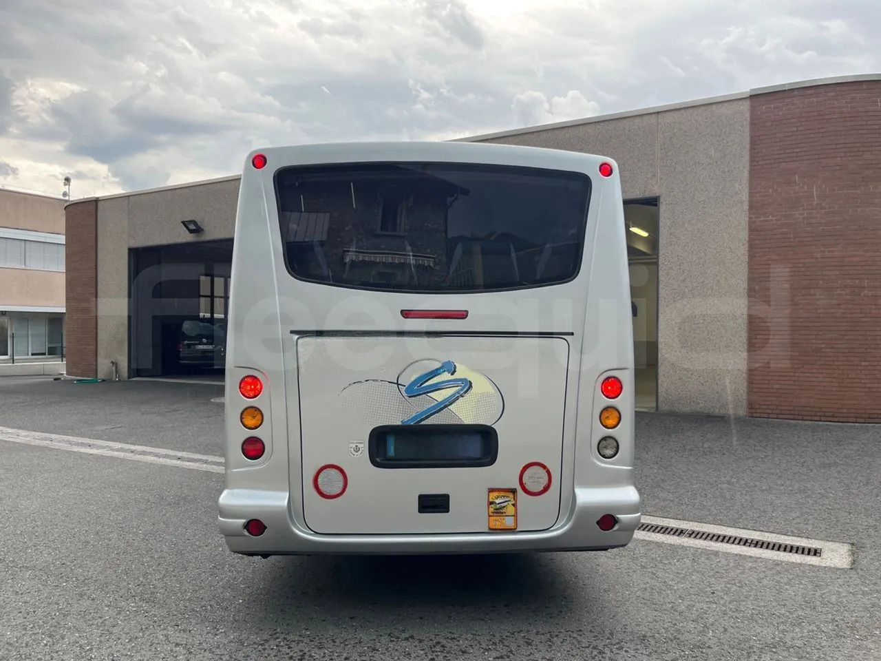 Mercedes-Benz MB 818 S - Pullman: foto 5 Mercedes-Benz MB 818 S - Pullman: foto 5