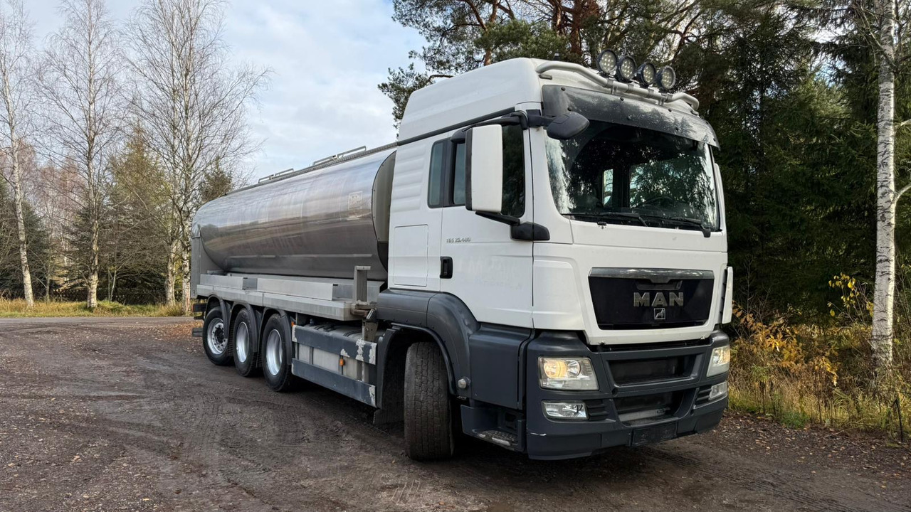MAN TGS 35.480 8X4-2 TRIDEM Wasser-Tank - Camion cisterna: foto 1 MAN TGS 35.480 8X4-2 TRIDEM Wasser-Tank - Camion cisterna: foto 1