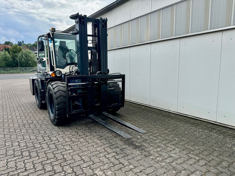 SDLG Gabelstapler 4x4 Knick Gelenkt - Pala gommata: foto 3 SDLG Gabelstapler 4x4 Knick Gelenkt - Pala gommata: foto 3