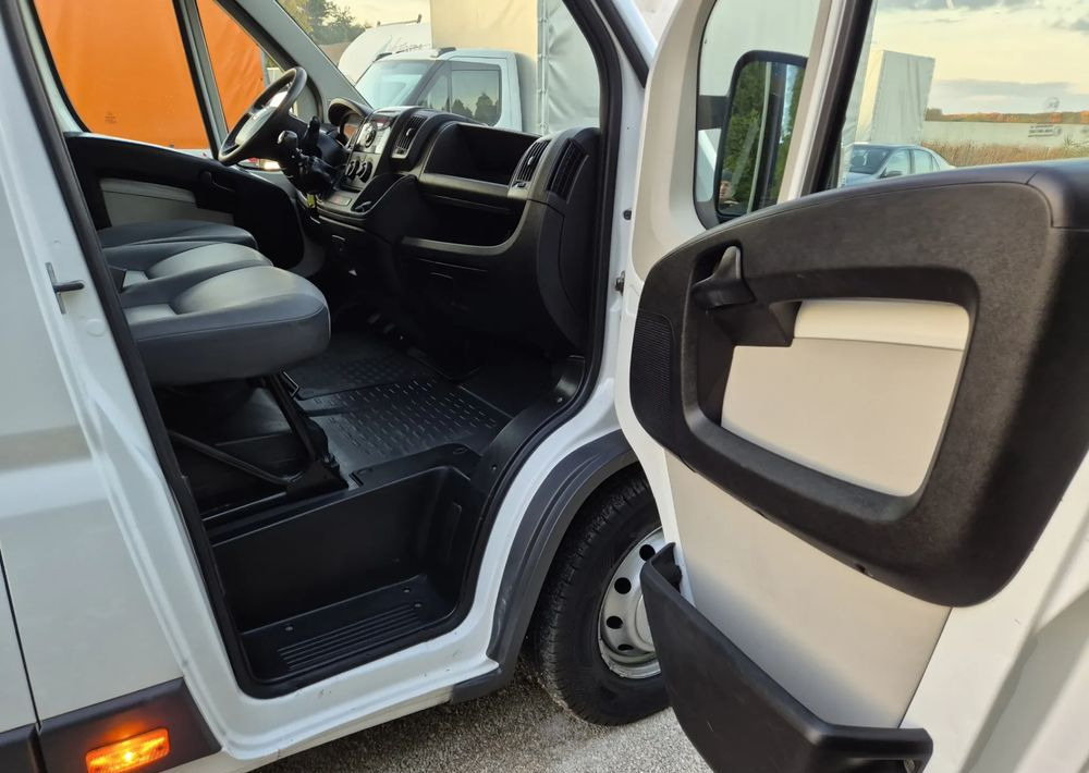 Fiat DUCATO 2.3 150KM / - Furgone doppia cabina: foto 5 Fiat DUCATO 2.3 150KM / - Furgone doppia cabina: foto 5