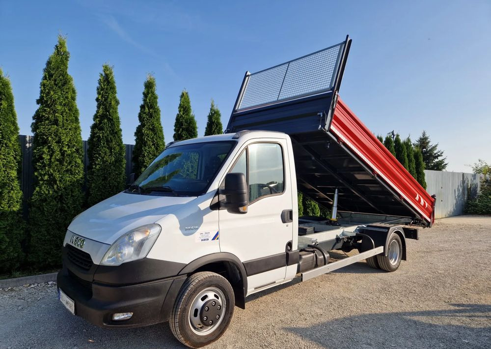 Iveco 35C15 3.0 - Furgone ribaltabile: foto 1 Iveco 35C15 3.0 - Furgone ribaltabile: foto 1