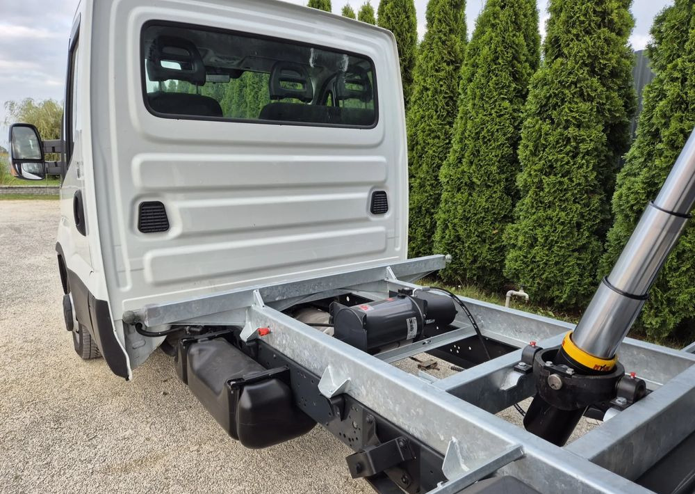 Iveco 35c14 140KM - Furgone ribaltabile: foto 4 Iveco 35c14 140KM - Furgone ribaltabile: foto 4