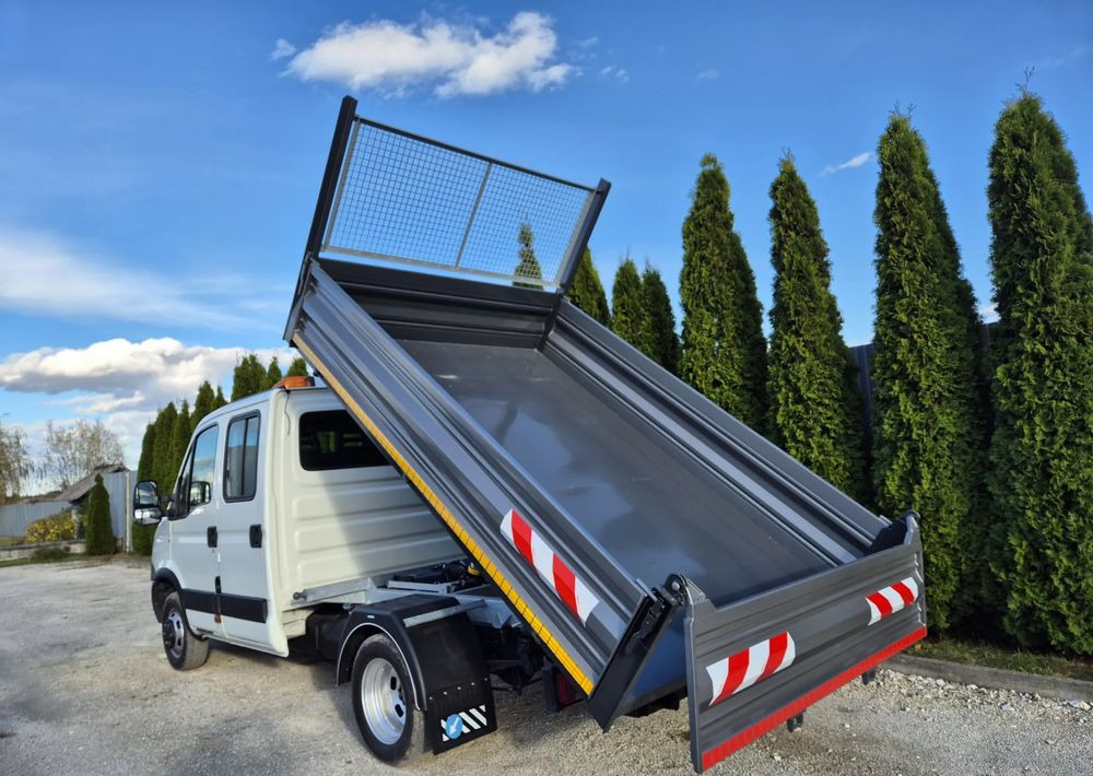 Iveco 35c17 3.0 Brygadówka - Furgone ribaltabile: foto 3 Iveco 35c17 3.0 Brygadówka - Furgone ribaltabile: foto 3