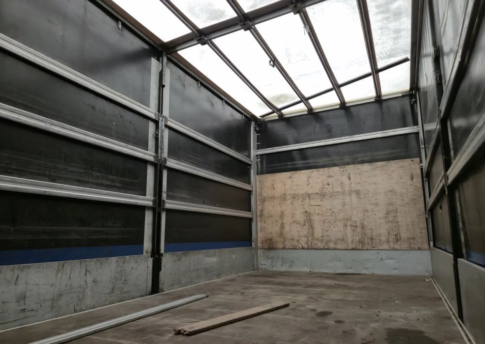 Iveco 70C17 3.0 170KM Skrzyniowy - Furgone centinato: foto 4 Iveco 70C17 3.0 170KM Skrzyniowy - Furgone centinato: foto 4