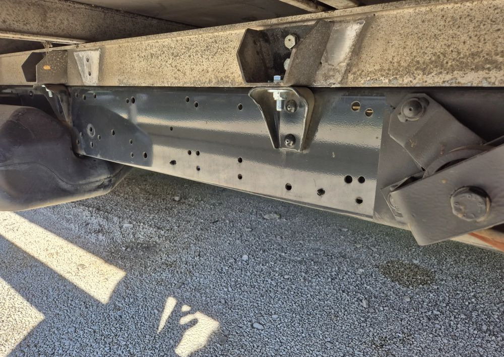 Iveco Iveco 35c14 2.3 140KM Plandeka - Furgone con cassone fisso: foto 5 Iveco Iveco 35c14 2.3 140KM Plandeka - Furgone con cassone fisso: foto 5