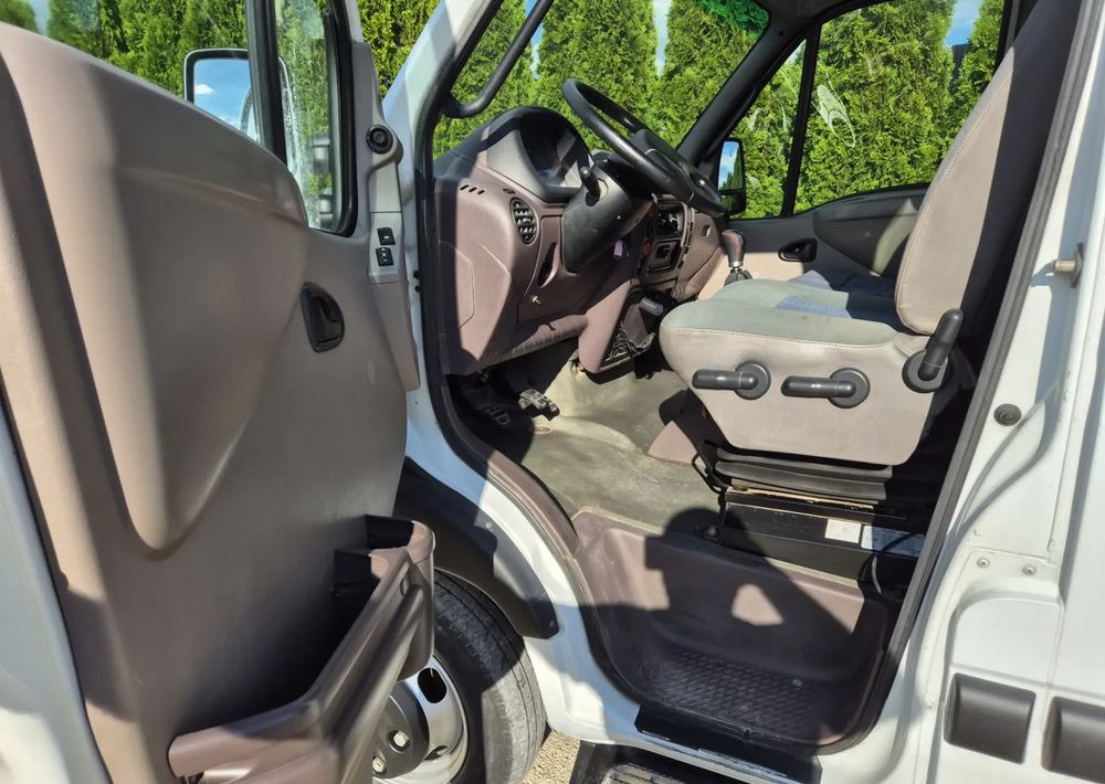 Renault Mascott Silnik Iveco 2.8 130KM - Furgone ribaltabile: foto 5 Renault Mascott Silnik Iveco 2.8 130KM - Furgone ribaltabile: foto 5