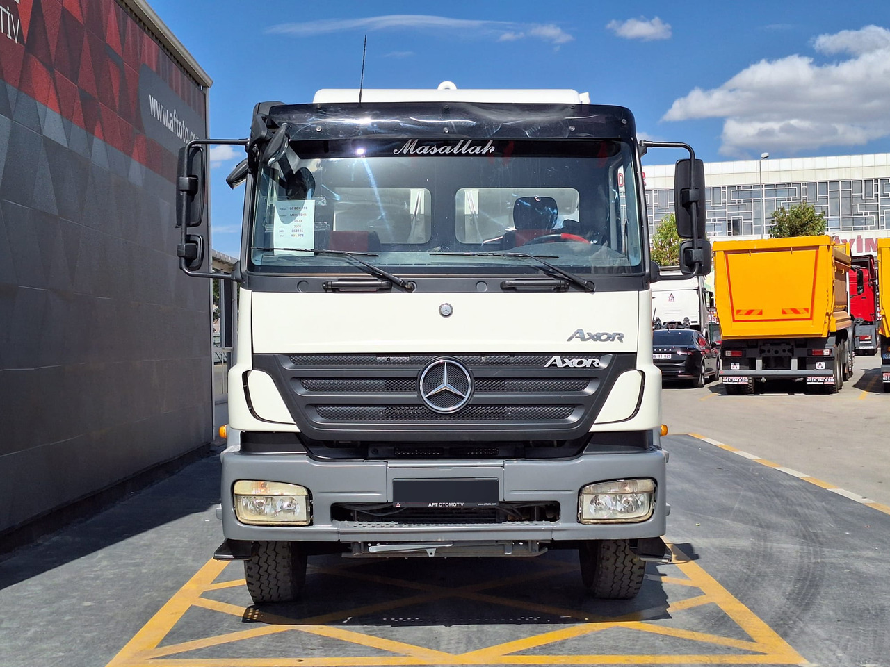 MERCEDES-BENZ AXOR 3028 - Autobetoniera: foto 2 MERCEDES-BENZ AXOR 3028 - Autobetoniera: foto 2