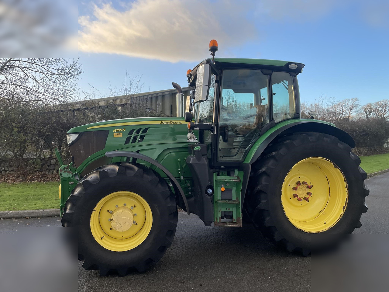 2020 JOHN DEERE 6155R - Trattore: foto 1 2020 JOHN DEERE 6155R - Trattore: foto 1