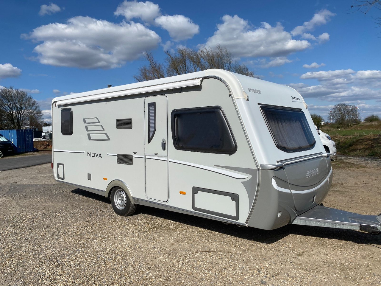 HYMER / ERIBA / HYMERCAR Nova HN 545 Mover/Markise - Caravan: foto 1 HYMER / ERIBA / HYMERCAR Nova HN 545 Mover/Markise - Caravan: foto 1