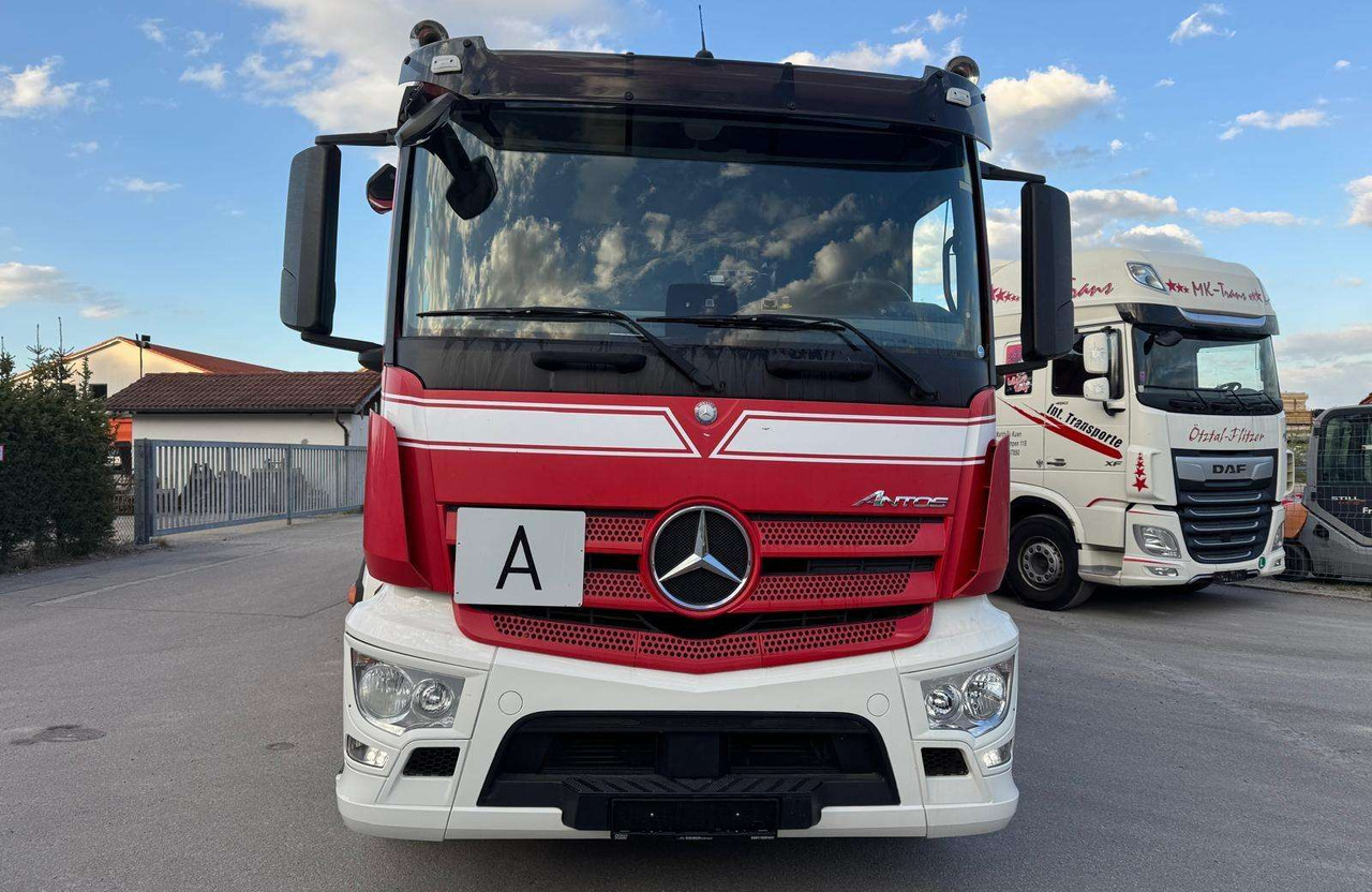 Mercedes-Benz Antos 35 40 - Camion immondizia: foto 2 Mercedes-Benz Antos 35 40 - Camion immondizia: foto 2
