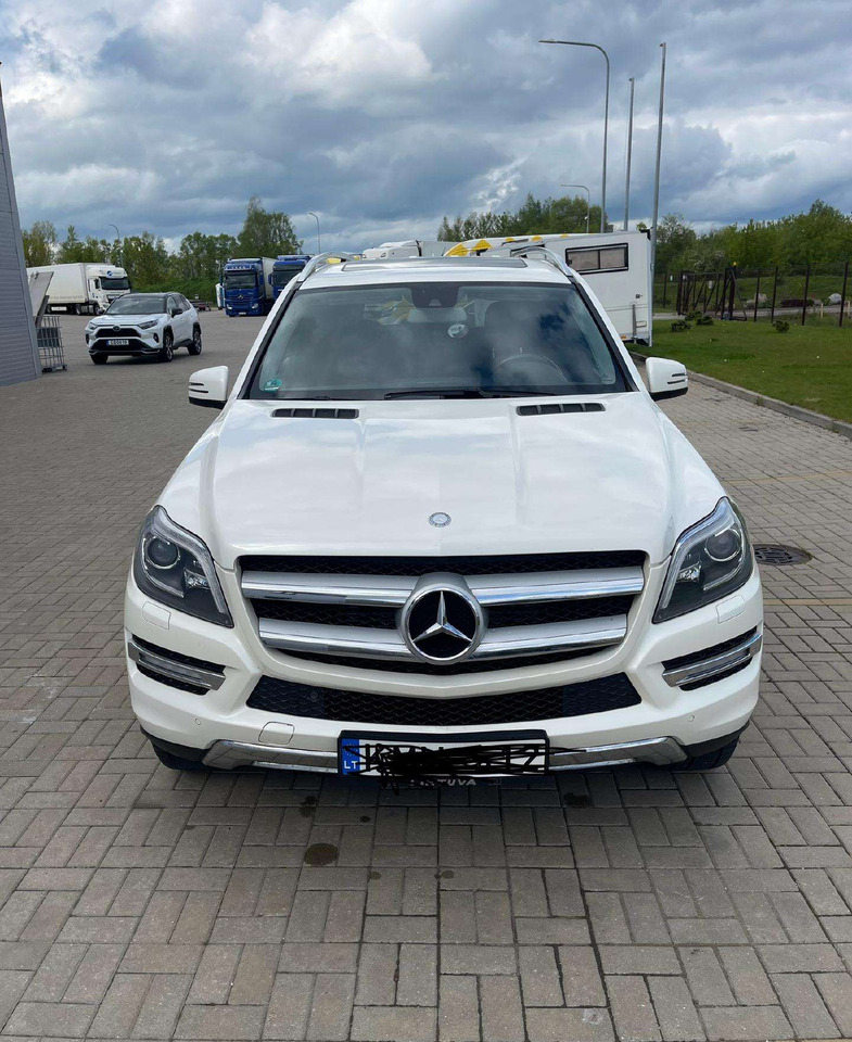 Mercedes-Benz GL350 - SUV/ Fuoristrada: foto 1 Mercedes-Benz GL350 - SUV/ Fuoristrada: foto 1