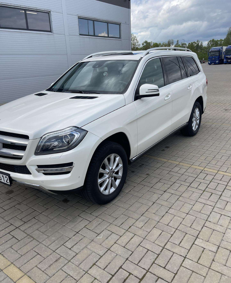 Mercedes-Benz GL350 - SUV/ Fuoristrada: foto 3 Mercedes-Benz GL350 - SUV/ Fuoristrada: foto 3