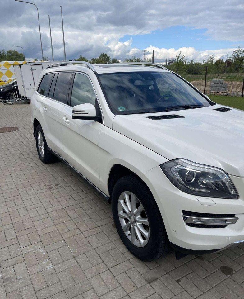 Mercedes-Benz GL350 - SUV/ Fuoristrada: foto 2 Mercedes-Benz GL350 - SUV/ Fuoristrada: foto 2