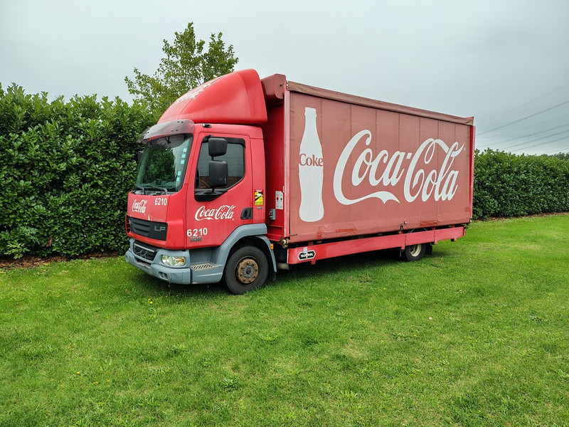 DAF LF45-220 - Autocarro con pianale/ Cassone fisso: foto 1 DAF LF45-220 - Autocarro con pianale/ Cassone fisso: foto 1