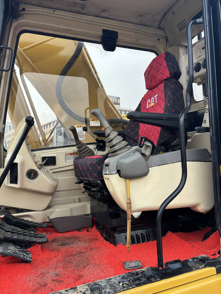 CATERPILLAR 320BL used excavator low price for sale - Escavatore cingolato: foto 5 CATERPILLAR 320BL used excavator low price for sale - Escavatore cingolato: foto 5