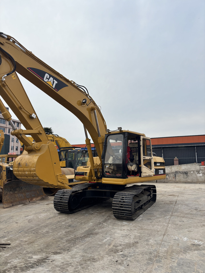 CATERPILLAR 320BL used excavator low price for sale - Escavatore cingolato: foto 4 CATERPILLAR 320BL used excavator low price for sale - Escavatore cingolato: foto 4