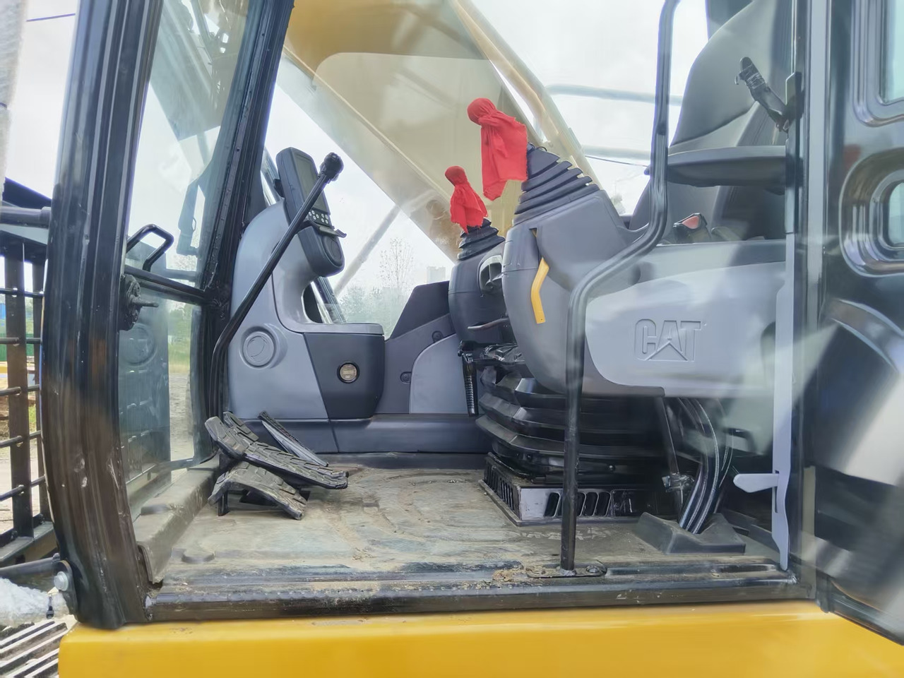 CATERPILLAR 330DL - Escavatore cingolato: foto 5 CATERPILLAR 330DL - Escavatore cingolato: foto 5