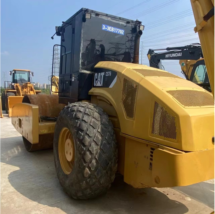 CATERPILLAR CS76 road roller Road construction - Rullo compattatore/ Rullo compressore: foto 4 CATERPILLAR CS76 road roller Road construction - Rullo compattatore/ Rullo compressore: foto 4