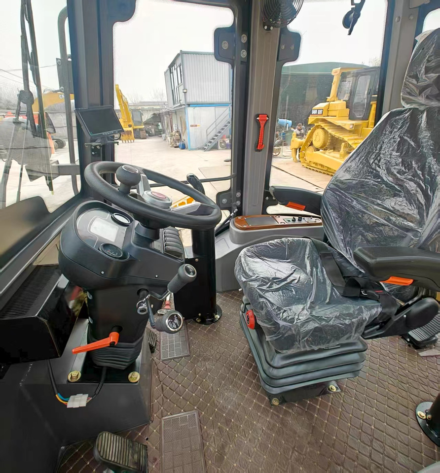 JCB 3CX backhoe loader original stock new tlb - Terna: foto 3 JCB 3CX backhoe loader original stock new tlb - Terna: foto 3