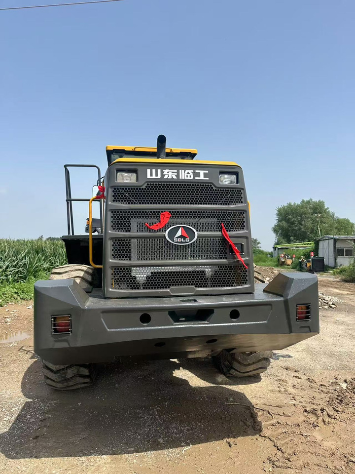 SDLG L958F China brand low price 5 ton class front loader strong power - Pala gommata: foto 4 SDLG L958F China brand low price 5 ton class front loader strong power - Pala gommata: foto 4