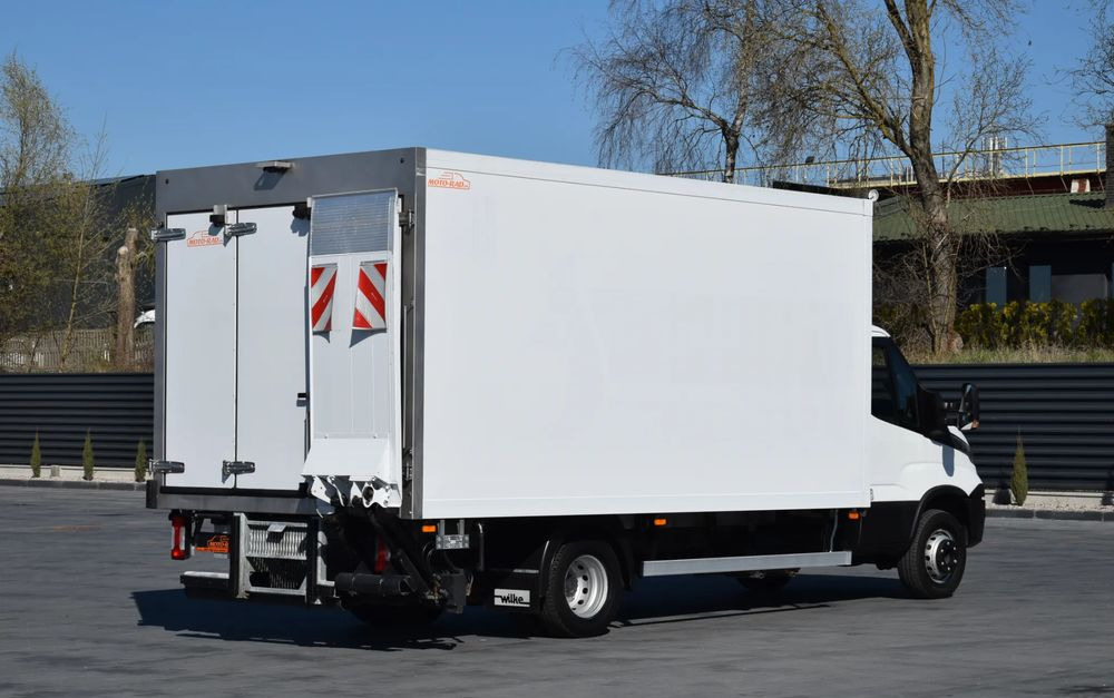 Iveco DAILY 70C18 / 3.0 - 180 KM / AUTOMAT HI-MATIC / 3 OSOBY / CHŁODNIA - MROŹNIA 4,55 M / AGREGAD FRIGOBLOCK / WINDA SORENSEN / KLIMA / TEMPOMAT / KAMERA COFANIA / REGULOWANE ZAWIESZENIE / SERWISOWA - Autocarro frigorifero: foto 5 Iveco DAILY 70C18 / 3.0 - 180 KM / AUTOMAT HI-MATIC / 3 OSOBY / CHŁODNIA - MROŹNIA 4,55 M / AGREGAD FRIGOBLOCK / WINDA SORENSEN / KLIMA / TEMPOMAT / KAMERA COFANIA / REGULOWANE ZAWIESZENIE / SERWISOWA - Autocarro frigorifero: foto 5