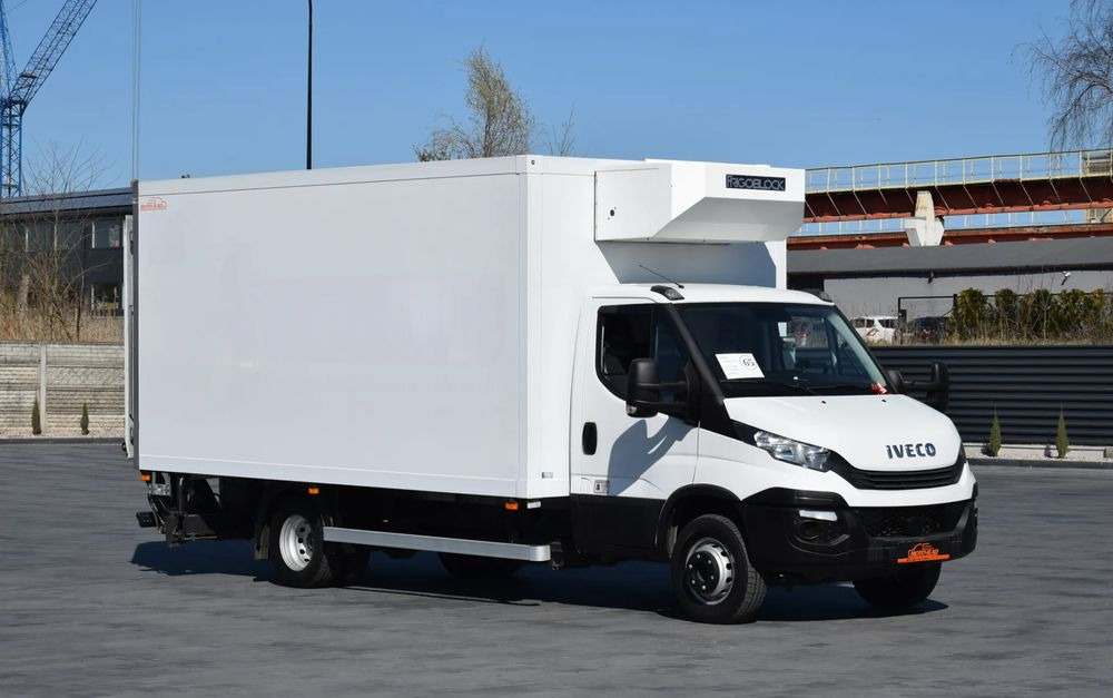 Iveco DAILY 70C18 / 3.0 - 180 KM / AUTOMAT HI-MATIC / 3 OSOBY / CHŁODNIA - MROŹNIA 4,55 M / AGREGAD FRIGOBLOCK / WINDA SORENSEN / KLIMA / TEMPOMAT / KAMERA COFANIA / REGULOWANE ZAWIESZENIE / SERWISOWA - Autocarro frigorifero: foto 3 Iveco DAILY 70C18 / 3.0 - 180 KM / AUTOMAT HI-MATIC / 3 OSOBY / CHŁODNIA - MROŹNIA 4,55 M / AGREGAD FRIGOBLOCK / WINDA SORENSEN / KLIMA / TEMPOMAT / KAMERA COFANIA / REGULOWANE ZAWIESZENIE / SERWISOWA - Autocarro frigorifero: foto 3