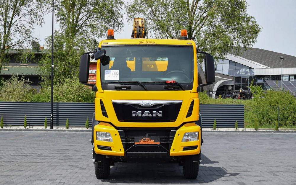 MAN TGS 26.400 / 6x4 / EURO 6 / UDT / HDS FASSI 165 / WYSUW x3 / ROTATOR / CHWYTAK / STEROWANIE RADIOWE / WZMOCNIONA RAMA / WYWROTKA / HYDROBURTA / AUTOMAT / 2017 / NOWE OPONY - 100% / NISKI PRZEBIEG - Autocarro ribaltabile: foto 2 MAN TGS 26.400 / 6x4 / EURO 6 / UDT / HDS FASSI 165 / WYSUW x3 / ROTATOR / CHWYTAK / STEROWANIE RADIOWE / WZMOCNIONA RAMA / WYWROTKA / HYDROBURTA / AUTOMAT / 2017 / NOWE OPONY - 100% / NISKI PRZEBIEG - Autocarro ribaltabile: foto 2