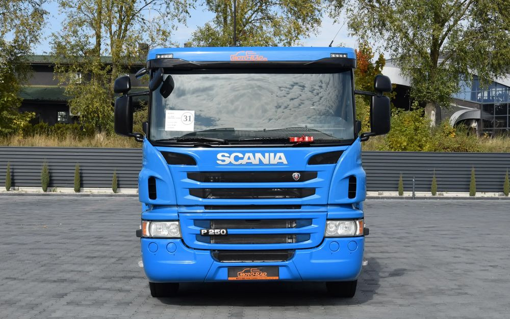 Scania P250 / EURO 6 / SKRZYNIA 7.8 M / WINDA DHOLLANDIA / PODUSZKI NA TYLNEJ OSI / RETARDER / KLIMA / TEMPOMAT / SERWISOWANY / SPROWADZONY - Autocarro con pianale/ Cassone fisso: foto 2 Scania P250 / EURO 6 / SKRZYNIA 7.8 M / WINDA DHOLLANDIA / PODUSZKI NA TYLNEJ OSI / RETARDER / KLIMA / TEMPOMAT / SERWISOWANY / SPROWADZONY - Autocarro con pianale/ Cassone fisso: foto 2