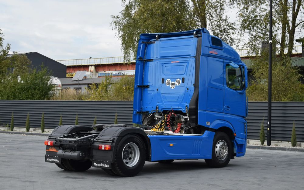 Mercedes-Benz ACTROS 1851 / EURO 6 / BIGSPACE / HYDRAULIKA / RETARDER / FULL SPILERY / SERWISOWANY / SPROWADZONY - Trattore stradale: foto 5 Mercedes-Benz ACTROS 1851 / EURO 6 / BIGSPACE / HYDRAULIKA / RETARDER / FULL SPILERY / SERWISOWANY / SPROWADZONY - Trattore stradale: foto 5