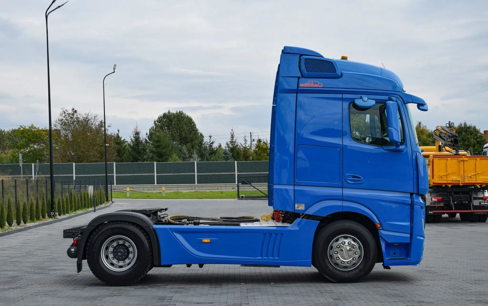Mercedes-Benz ACTROS 1851 / EURO 6 / BIGSPACE / HYDRAULIKA / RETARDER / FULL SPILERY / SERWISOWANY / SPROWADZONY - Trattore stradale: foto 4 Mercedes-Benz ACTROS 1851 / EURO 6 / BIGSPACE / HYDRAULIKA / RETARDER / FULL SPILERY / SERWISOWANY / SPROWADZONY - Trattore stradale: foto 4