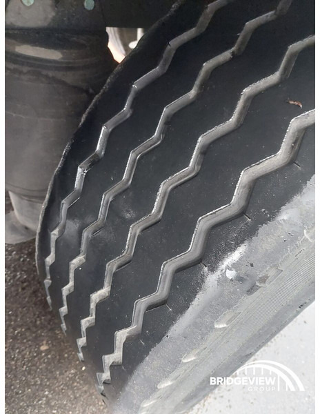 Semirimorchio centinato Schmitz Cargobull SCB*S3T: foto 14 Semirimorchio centinato Schmitz Cargobull SCB*S3T: foto 14