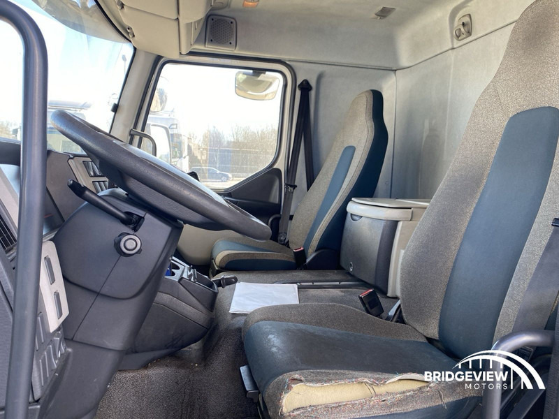 Volvo FL 250 - Autocarro frigorifero: foto 3 Volvo FL 250 - Autocarro frigorifero: foto 3