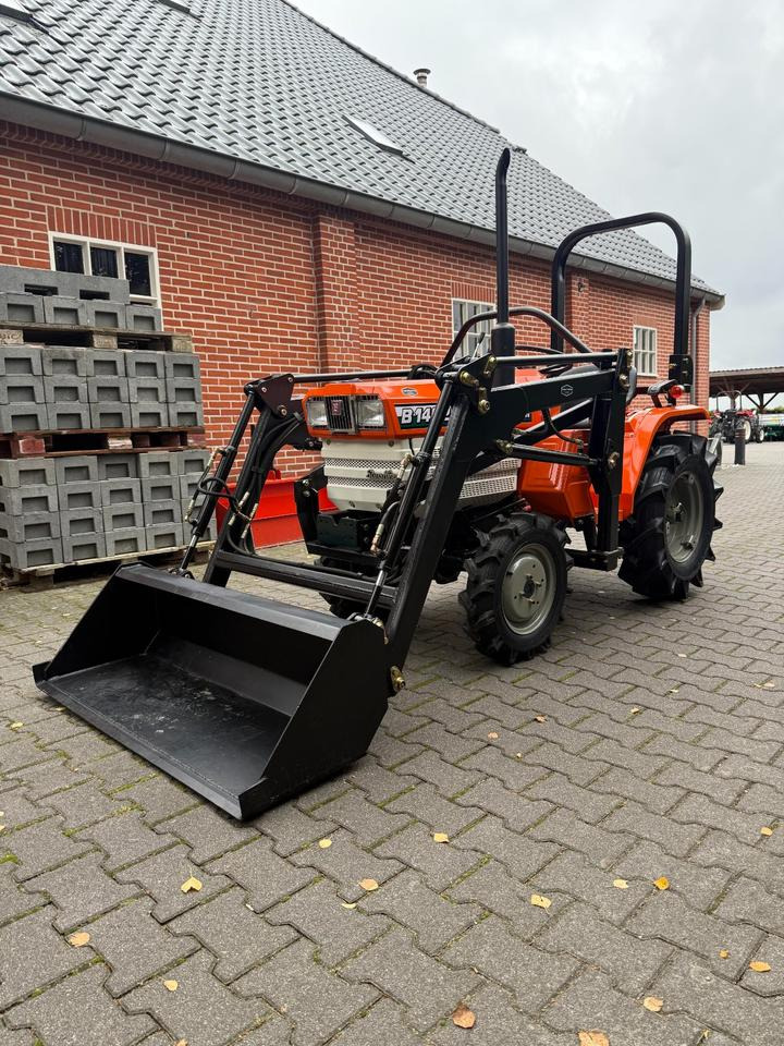 Kleintrakor Kubota B1402DT mit Frontlader ab 125 € pro Monat. - Trattore piccolo: foto 1 Kleintrakor Kubota B1402DT mit Frontlader ab 125 € pro Monat. - Trattore piccolo: foto 1