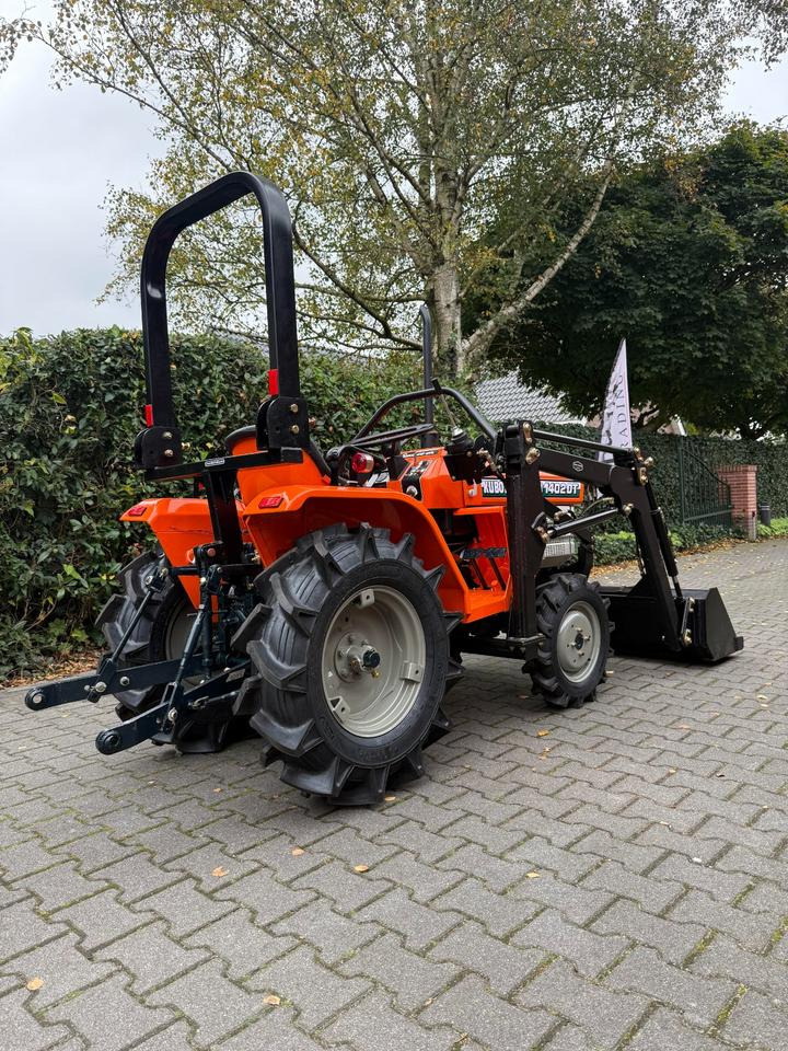 Kleintrakor Kubota B1402DT mit Frontlader ab 125 € pro Monat. - Trattore piccolo: foto 5 Kleintrakor Kubota B1402DT mit Frontlader ab 125 € pro Monat. - Trattore piccolo: foto 5